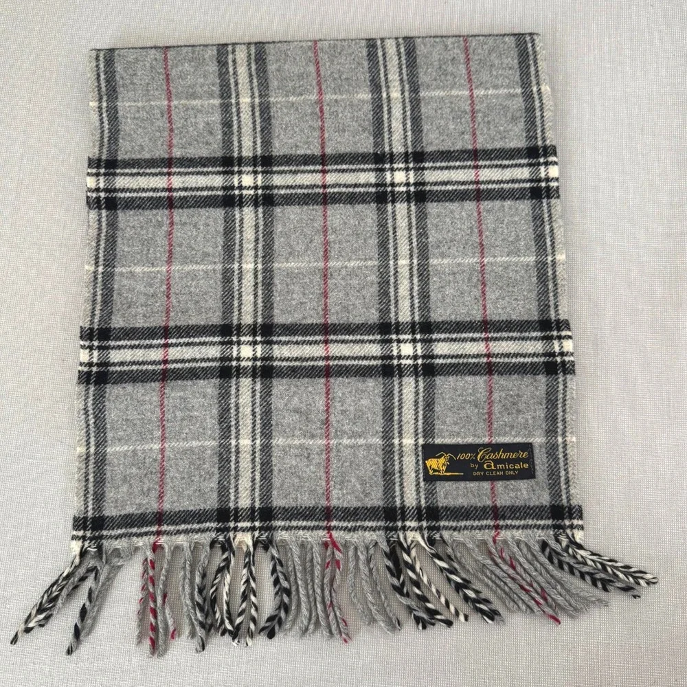 Amicale Cashmere Scarf Gray/Black/Red/White Plaid‎